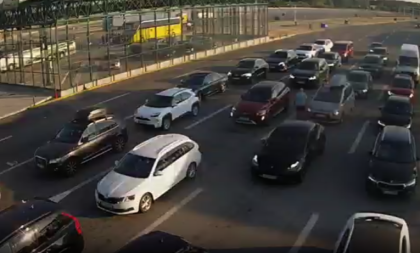 Evo kakvo je stanje na granicama: Automobili čekaju sat vremena na izlazu na Horgošu!