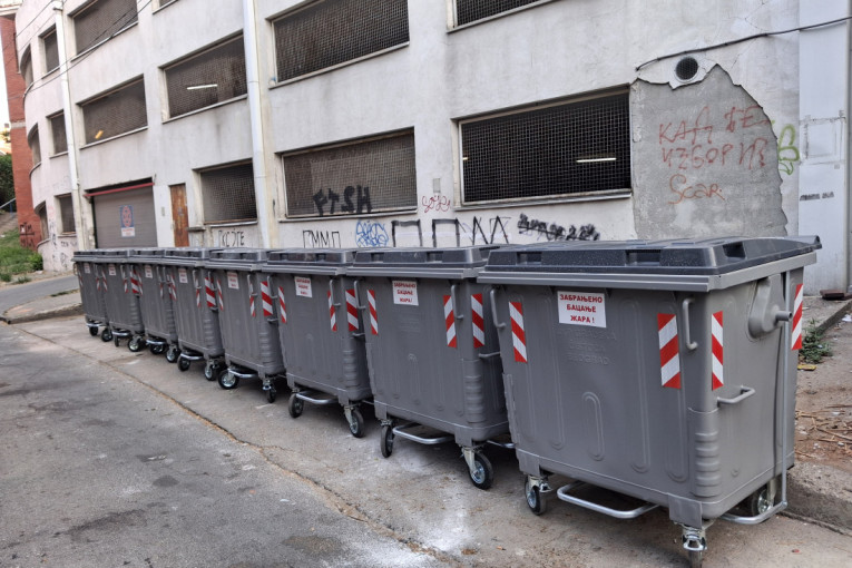 Velika zamena kontejnera na Zvezdari: Stiglo 177 novih, a „džambo“ tek dolaze na red