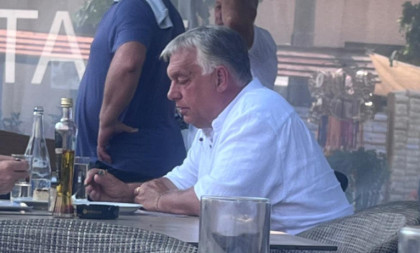 Probao svadbarski kupus i hajdučki ćevap: Orban oduševio u Dragačevu, na Sabor trubača stigao bez pompe i telohranitelja