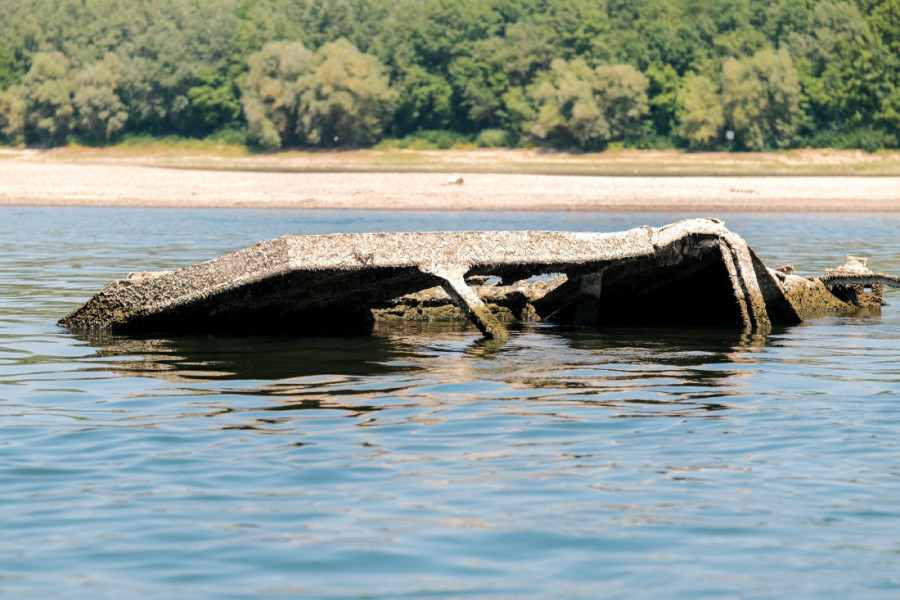 Dunav kod Srbije otkrio jezivu tajnu: Iz vode izronio Hitlerov ratni brod (FOTO)