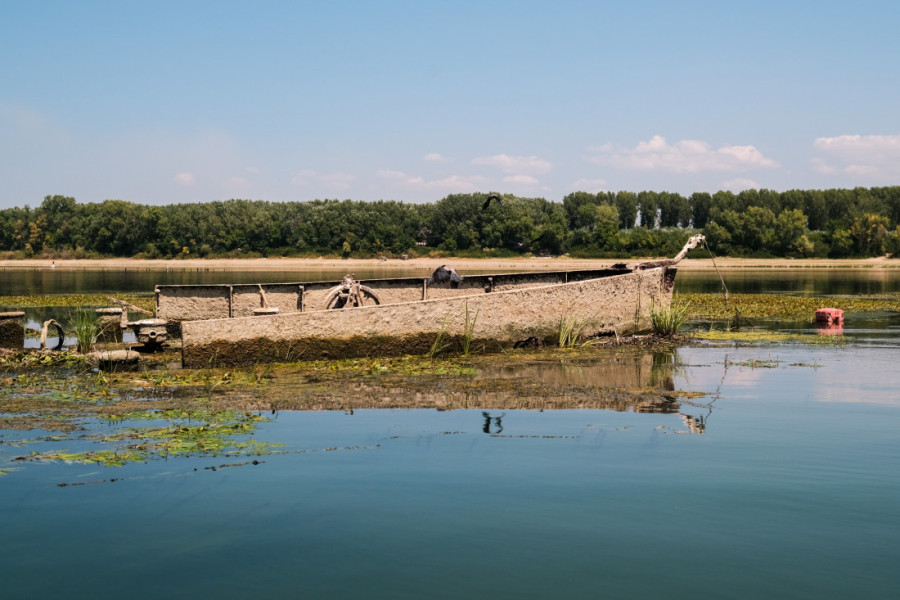 Dunav kod Srbije otkrio jezivu tajnu: Iz vode izronio Hitlerov ratni brod (FOTO)