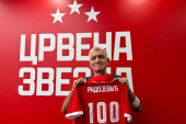 Radojević ušao u "klub 100": Navijač Zvezde nagrađen za dugogodišnju humanost (FOTO)