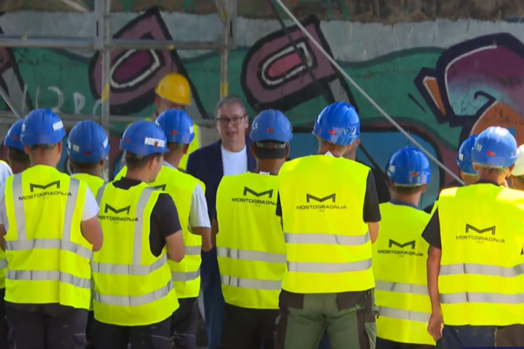 Vučić otkrio detalje: Stari železnički most biće potpuno transformisan, a evo kada će biti završen!