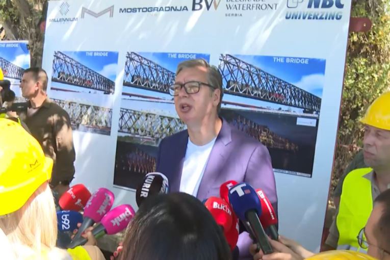 Ne služim nikome, već samo Srbiji! Vučić oštro odgovorio na napade blokadera: Dok su oni bili na vlasti, slavljeni su "Oluja" i Tompson