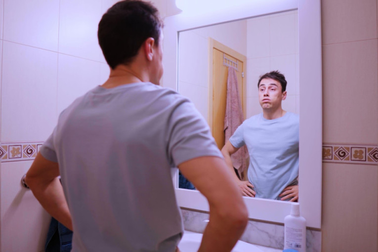 Platio apartman na Jadranu, a onda otvorio vrata! Odmah izvadio telefon i sve snimio, ljudi ne prestaju da se svađaju! (VIDEO)