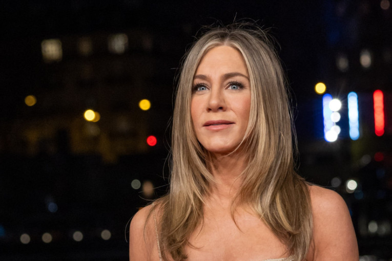 Dženifer Aniston snima urnebesnu prazničnu komediju: Deda Mraz na sudu zbog razvoda