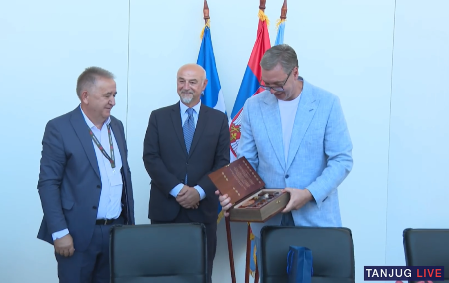 Vučić na obilaznici oko Zlatibora: Posle 50 godina od oktobra kreću radovi na tunelu pod Kadinjačom! Gradiće se i brza pruga (VIDEO)