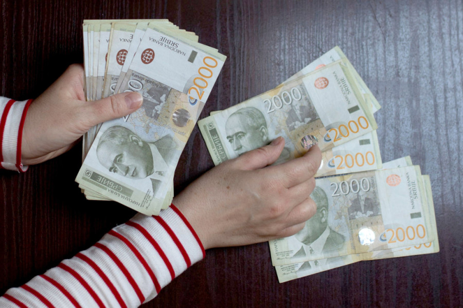 Po 20.000 dinara za svako dete! Novac stiže oko 15. avgusta!