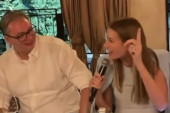 Vučić objavio snimak iz kafane! Predsednik Srbije zapevao sa ministarkom pa poručio: Ovo je Kokin Brod