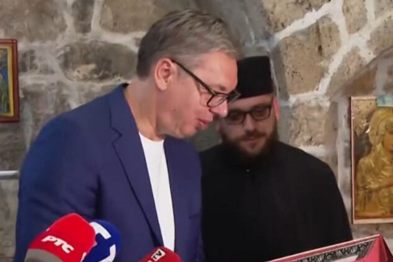 Blokaderima su krvave ruke: Žrtve i tragedije koriste za napad na državu, a požare pretvaraju u politički performans