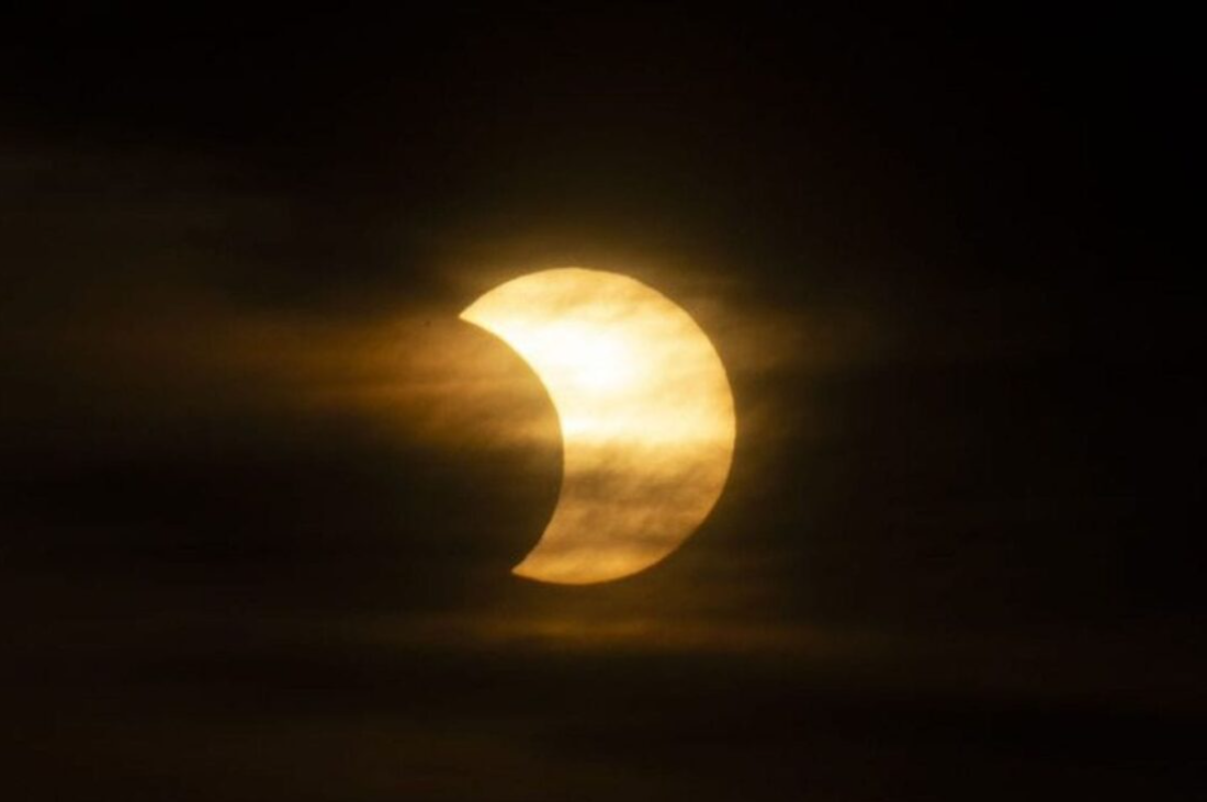 Nijedan znak neće ostati pošteđen: Evo kako pomračenje Sunca i mlad Mesec u Lavu utiču na ceo Zodijak