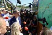 Vučić obišao radove na putu Ivanjica-Sjenica: Celu smo Goliju opkolili putevima! U poseti i porodici Arsić (VIDEO)