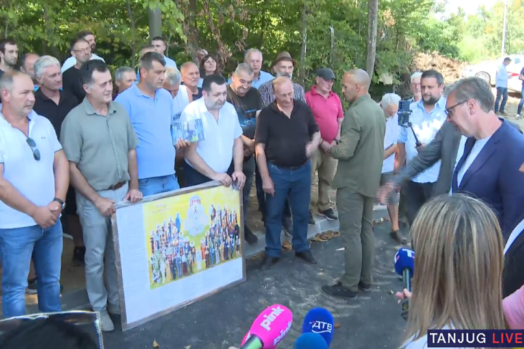 Vučić obilazi radove na izgradnji brane sa akumulacijom Svračkovo na reci Veliki Rzav (VIDEO)