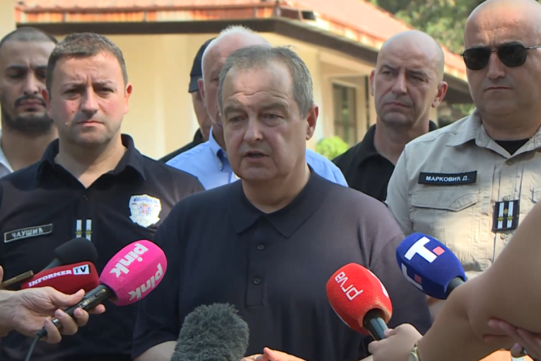 Dačić: Nastavlja se borba sa požarima, za sada nisu ugoroženi ljudski životi i naselja!