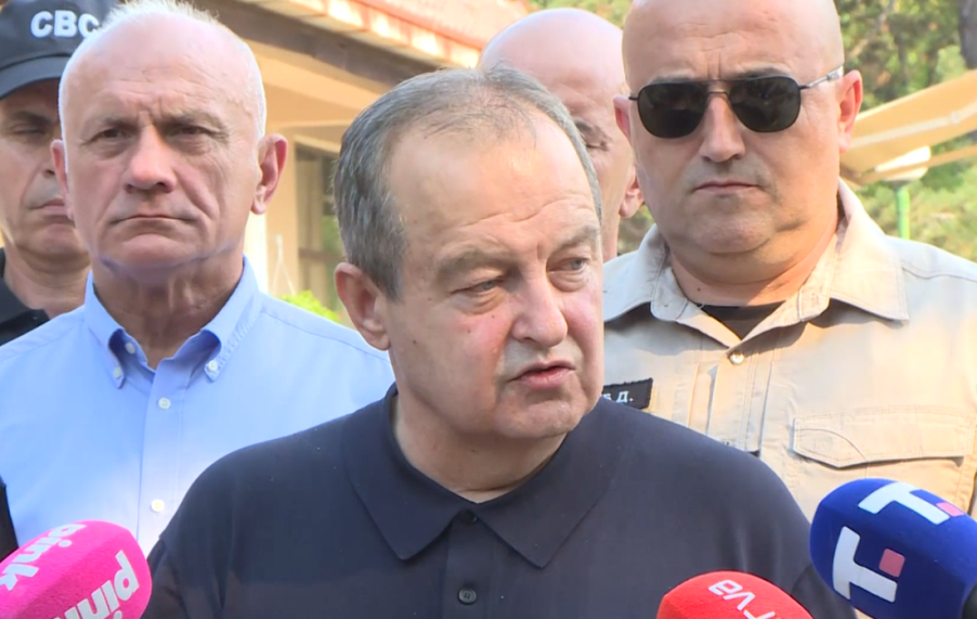 Veliki preokret u Deliblatskoj peščari! Od 64 žarišta ostala samo tri, Dačić otkrio kakva je situacija