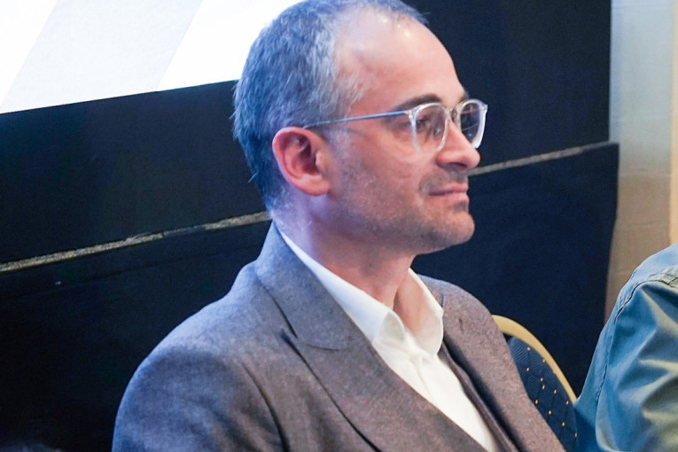Direktor ''Luštica beja'' Dejan Ljevnaić zbog pritisaka napustio Crnu Goru
