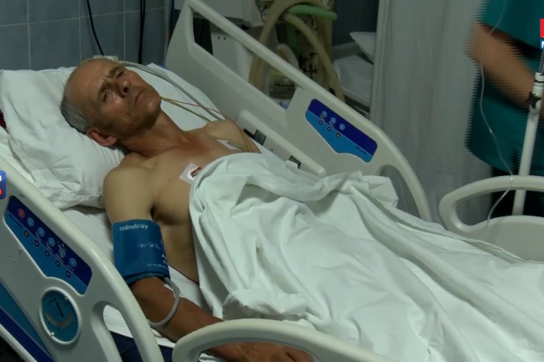 Plamen je ogroman: Veliki požar izbio u lokalu u centru Zlatibora