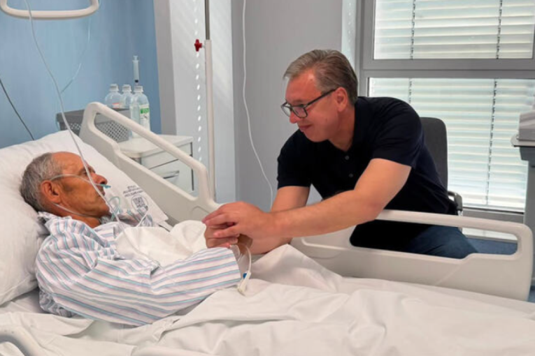 Vučić obišao pretučenog Nenada: Kurtijevi batinaši umalo ubili srpskog domaćina, povrede teže nego što smo očekivali