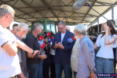 "Pogledajte kakvo su čudo napravili i doprinose Srbiji": Predsednik obilazi poljoprivredno gazdinstvo porodice Maslar sa osmoro dece