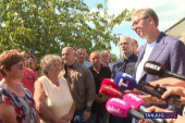 Vučić u selu Vitoševac kod Ražnja: Obilazi kompaniju "Gerber-Export" (FOTO/VIDEO)