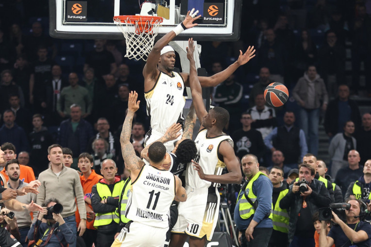 Novi odlazak iz Asvela: Olimpijakos predstavio novajliju (FOTO)