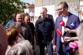 Vučić u Paraćinu: Zbog ove žene hitno pozvao RFZO, pa joj saopštio vest koja joj je naterala suze na oči! (VIDEO/FOTO)