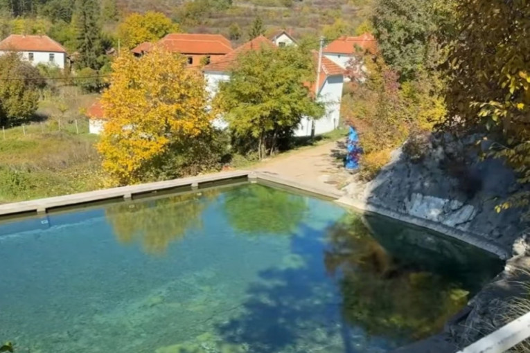 Srpski "Mali Karibi" postali hit: Evo gde se nalazi prirodni bazen sa kristalno čistom vodom!