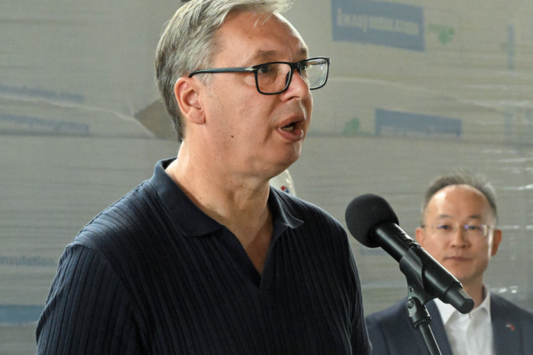 Lavrov: Vučić je iskusan političar, hrabro i dugo trpi pritisak EU