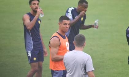Kristijano šokirao saigrače! Ronaldo se pojavio na treningu tri dana posle venčanja s potpuno novim imidžom! (FOTO)