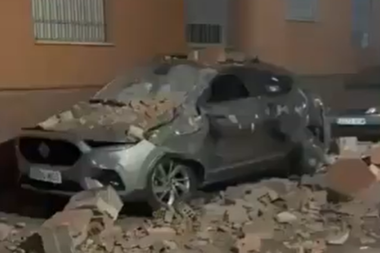 Treslo se i u Španiji! Granada na udaru snažnog zemljotresa, zgrade se krunile, putevi pucali (VIDEO)