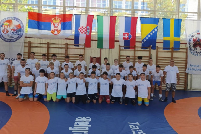 Kragujevac u znaku rvanja! Sprema se spektakl na Trgu Vojvode Radomira Putnika!