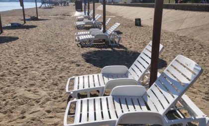 Ovo je srpsko more! Prelepa plaža na istoku Srbije privlači turiste (FOTO)