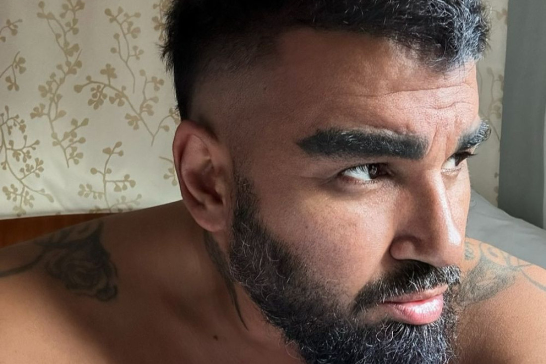 Azis ugradio 600 kubika, pa se skinuo na plaži! Komentari ne prestaju da se nižu (FOTO)
