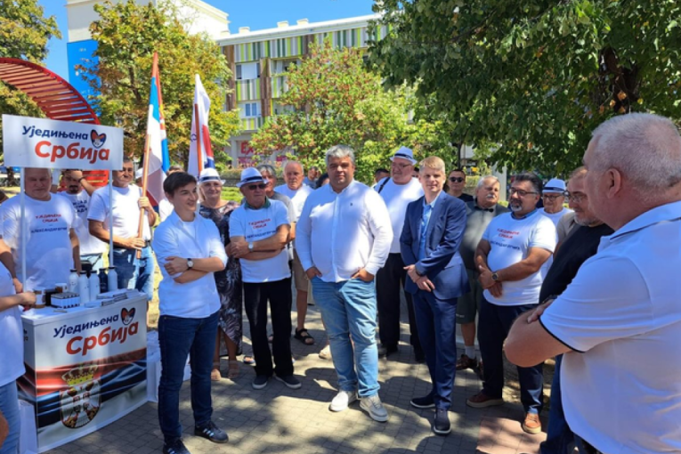 Brnabić obišla Irig i Fruškogorski koridor: "Ne smemo nikada više da dozvolimo da Srbija stane"