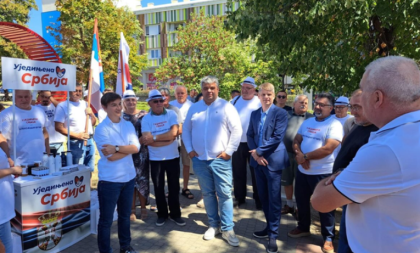 Brnabić obišla Irig i Fruškogorski koridor: "Ne smemo nikada više da dozvolimo da Srbija stane"