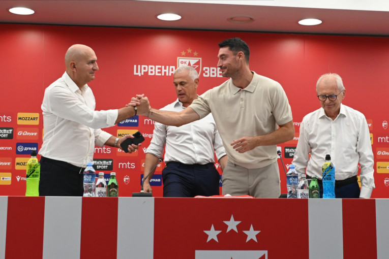 Rijera se oglasio prvi put na Marakani: Najavio je novu Zvezde već protiv Viktorije!