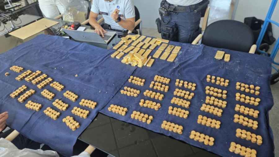 Kopali zbog kanalizacije, a onda im se ukazalo 9 miliona evra! Razvalili zid i pronašli blago o kakvom se samo sanja(FOTO)