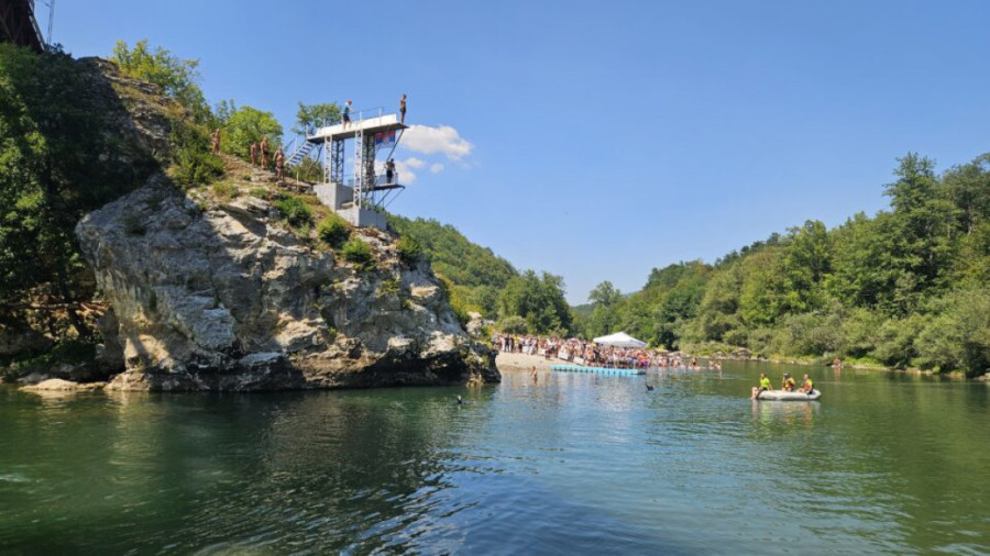 Gospojinski post je u toku, a cene na pijacama šarene: Ovo možete da kupite za 60 dinara, jedna namirnica ide i do 800