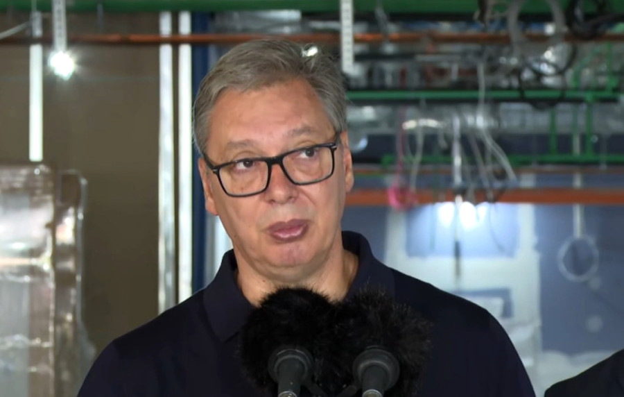 Vučić obišao radove na GAK Višegradska: Porodilište gotovo do marta 2028!