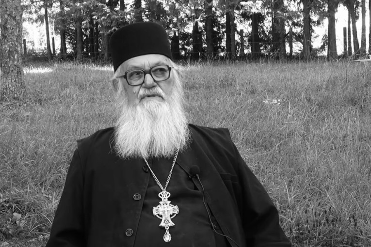 Tuga u Bajinoj Bašti: Preminuo voljeni iguman manastira Rača, i na dan upokojenja Sava Ristić služio Svetu liturgiju