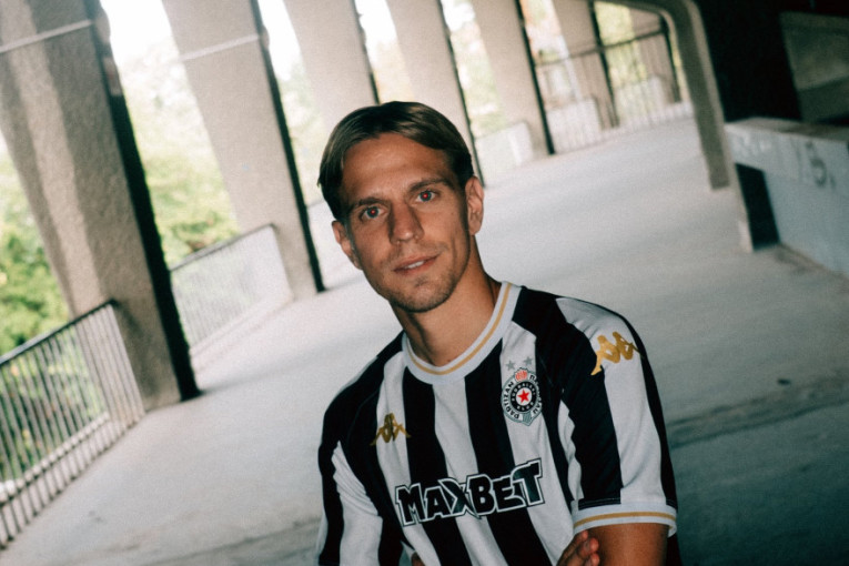 Veliko pojačanje za Partizan: Čumić je zvanično obukao crno-beli dres!