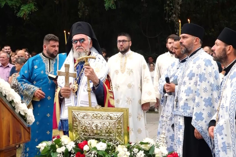 Preobraženjski sabor u Dalju okupio Srbe, hiljade vernika u manastiru! Vladika osečkopoljski i baranjski Heruvim: Zadatak je sačuvati slogu