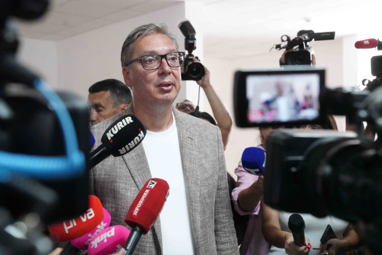 Vučić: Kandidat SNS za predsednika će se znati posle parlamentarnih izbora