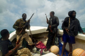 Drama kod Somalije, pirati oteli brod pun oružja! Među posadom dvojica Srba, usledio vazdušni napad!