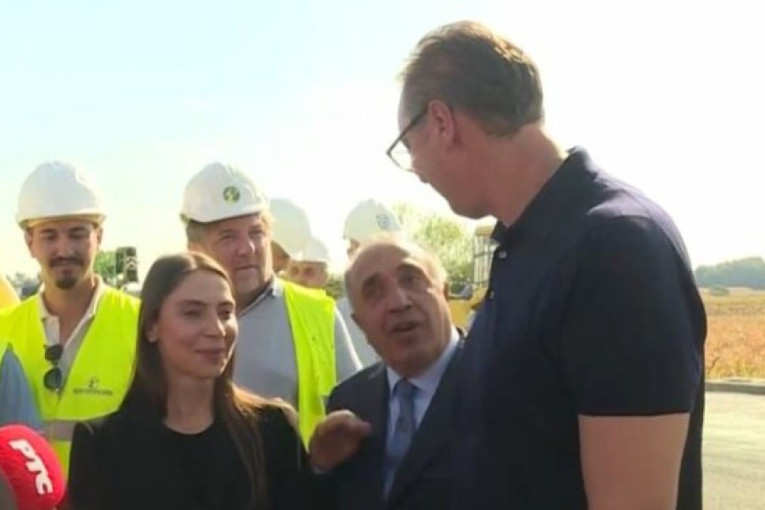 Vučić sa narodom u Ubu! Predsednik poručio: Hvala što ste se suprotstavili uništenju Srbije, očekujem ubedljivu pobedu