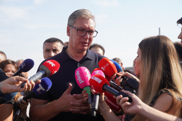 Vučić u Bogatiću obišao radove na važnoj deonici! Predsednik poručio: Rok je do Svetog Nikole, a ne do kraja godine!