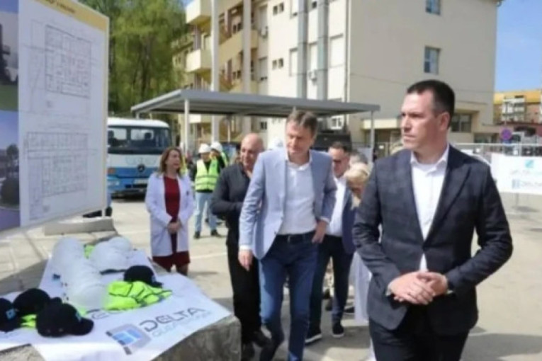 Za vantelesnu oplodnju 300.000 dinara, za prvake 10.000, za vrtić 17.000: Ovako Kraljevo pomaže građanima, otkriva gradonačelnik Terzić