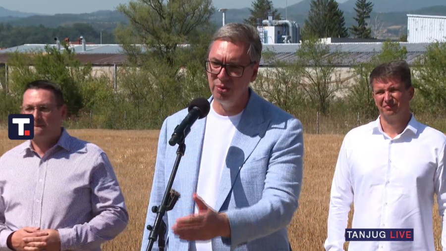 Vučić obišao radove u Trgovištu: Gledaćemo i da radimo put prema Bosilegradu (FOTO/VIDEO)