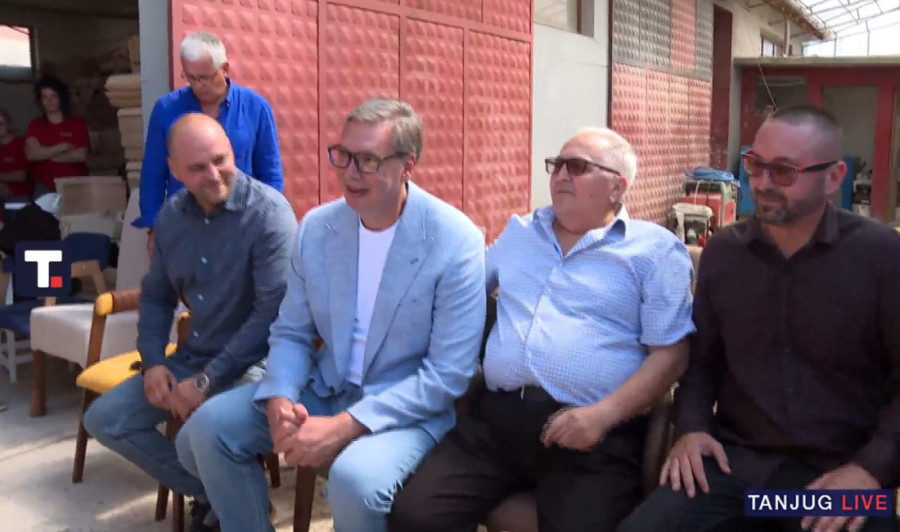 Vučić obišao radove u Trgovištu: Gledaćemo i da radimo put prema Bosilegradu (FOTO/VIDEO)