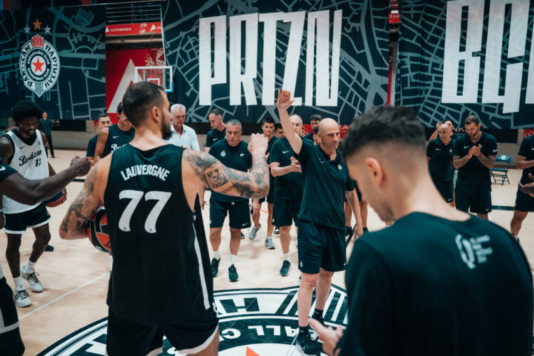 Partizanovci "upalili motore": Počele pripreme, Penjaroja nije imao baš sve na okupu (FOTO)